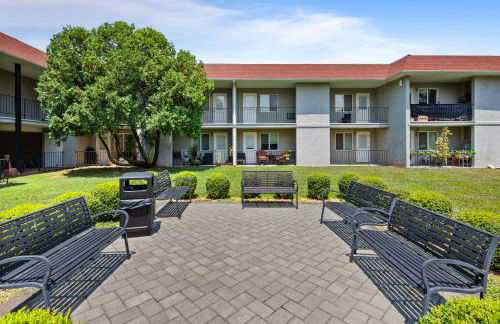 Chic New York Studio with Kitchen - Foto 47