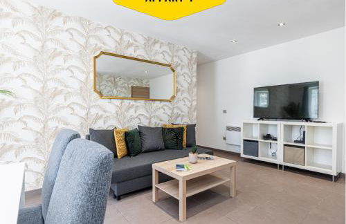 CASA REINE JEANNE- ideal groups & family -CENTRAL near train station - PARKING - New&CONFORT-AC - Foto 30