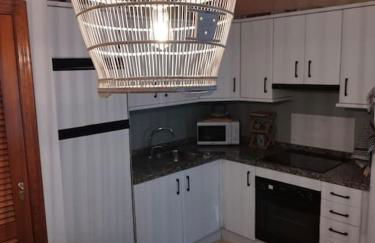 Zonnig appartement met zwembad - Foto 8