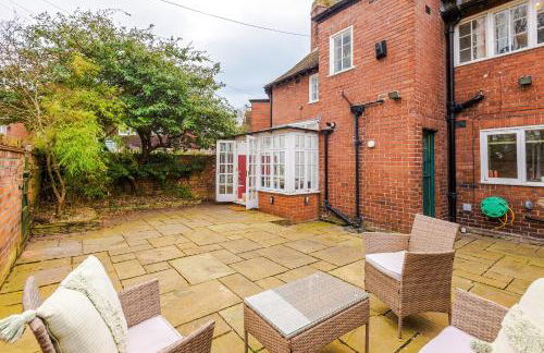 Stylish 4 Bedroom Home in Port Sunlight with 7 Beds Perfect for Business Bookings and Groups - Foto 75