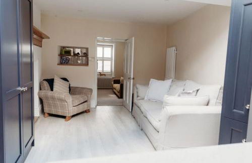 Beverley Town Centre luxury cottage - Photo 10