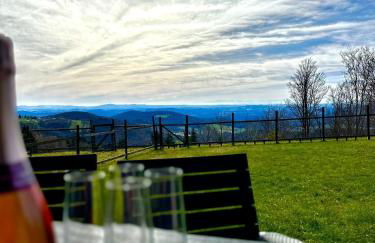 Gemütliches Alpenblick BERG-Bungalow + großer GARTEN + NETFLIX! - Foto 7