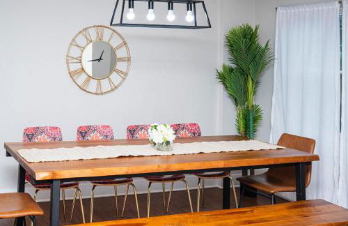 Indy Getaway - 5BR - Sleeps 16 - Arcade games - Perfect for families and groups - Foto 28