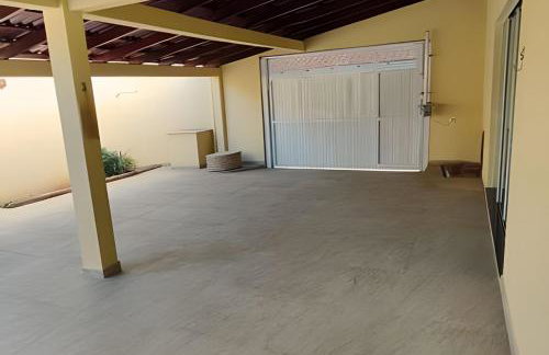 Casa com PiSCiNa, BaNHeiRa e A/C- Centro de Joinville - Foto 38