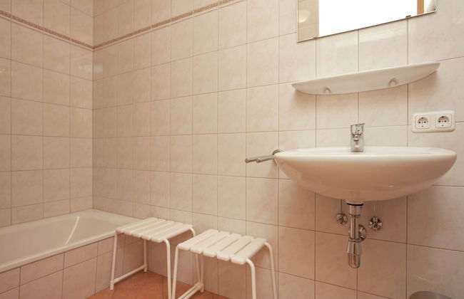 Chalet in Konigsleiten Near Ski Lift - Photo 12