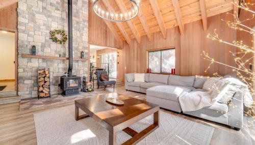 Ski, Hike and Fish Cabin with Deck in Soda Springs! - Foto 1