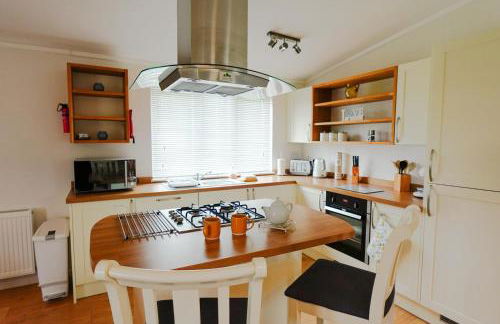 Shropshire Lodges - Romantic Luxury Hot Tub Breaks - Foto 34