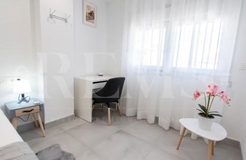 Comfortable and charming apartment with terrace by REMS - Photo 11