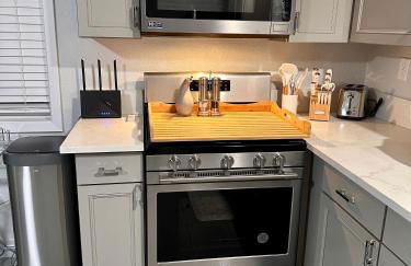 New, Fun-Size Benbow House! - Foto 9