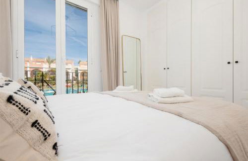 Holiday Home next to the beach, with private terrace, BBQ and incredible sea-view solarium - Photo 22