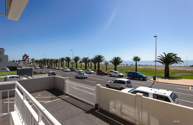 First Floor Apartment With Beautiful sea View - Foto 11