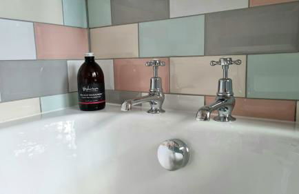 Luxury 3 Bedroom Cottage - Sleeps 6 - Foto 52