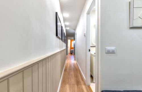 Puerta de America en Madrid - Photo 15