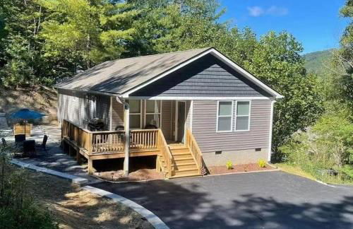 Rustic Chic Mountain Home 15 min from DT Asheville - Foto 1