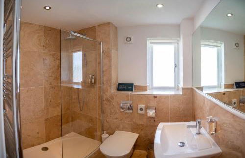 Trewhiddle Retreat V3 by Together Travel - Luxury 4-Bedroom Villa - Foto 28