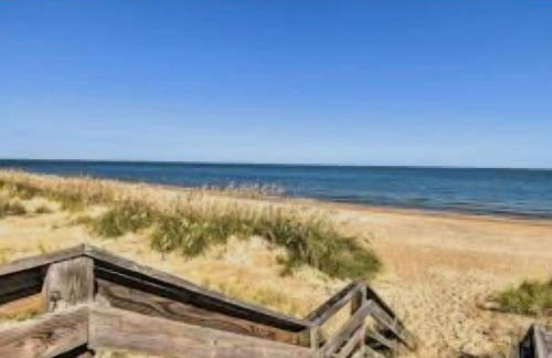 Steps from the Beach, sleeps 4!! - Photo 36