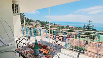 Ninfa Sul Mare Apartments - Piscina Idromassaggio 50 M E T R I dal Mare Free Parking - Photo 4