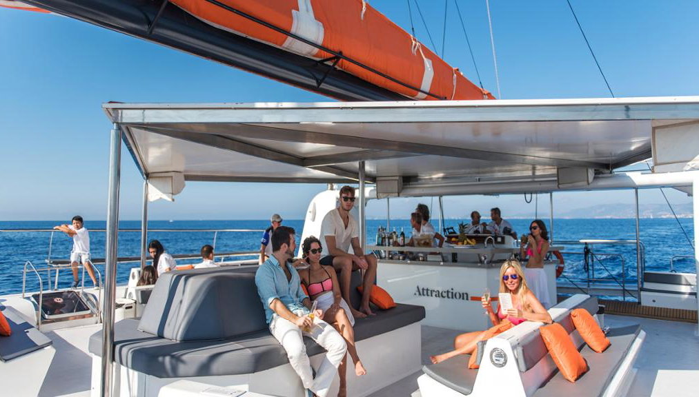 Bahía de Palma: Excursión en catamarán con almuerzo y refrescos - Foto 1