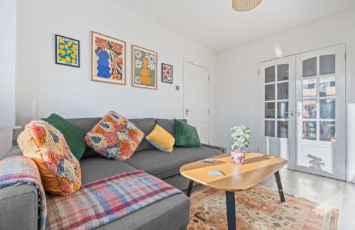 #82 Stylish Shirley Home - Sleeps 8 - NEC Solihull BHX - " Perfect for Contractors and Families - Free Parking" - Foto 36