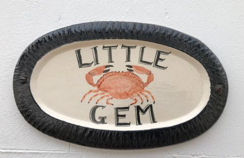 Little Gem with Private Hot Tub - Up to 25 percent off ferry - Foto 2