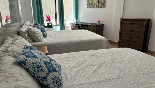 Condotel Quiet with High Ceiling Free Parking and WiFi - Foto 2