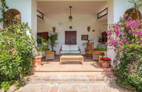 Beachfront- Private pool and design - Foto 12