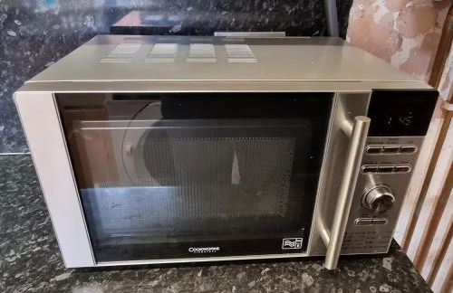 3 Bedroom House Ideal for Work Family Short or Long Term Stays Easy Access to Manchester Oldham Halifax Bury - Foto 7