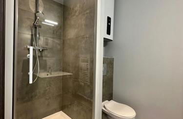 Studio 74 Rénové et Équipé - Nancy CHRU,CESI,FAC - Foto 6