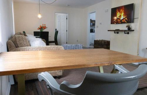 Private Classy 2nd Flr 3 Bed Apt Near Downtown - Foto 29