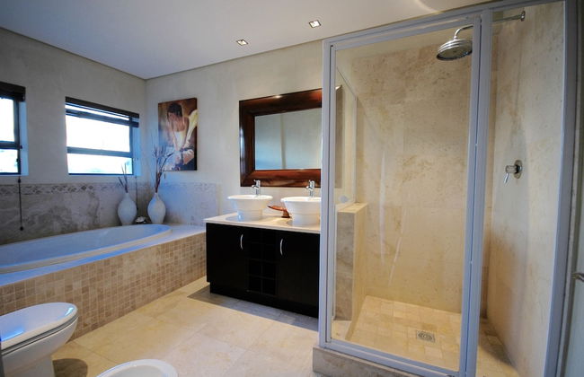 Oceana Villa Self Catering - Photo 15