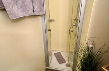 Fewo mit toller Dachterrasse & Bademantelgang zur Wohlfühltherme im neuen Stil - Foto 12