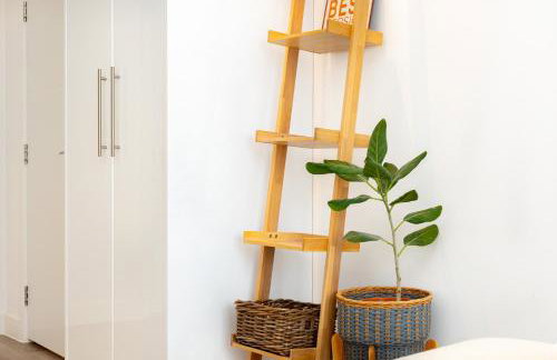 Modern New 2BR wViews & Balcony in Wandsworth - Foto 21