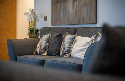 Super King Penthouse Minutes from Arndale Centre - Pass the Keys - Foto 13