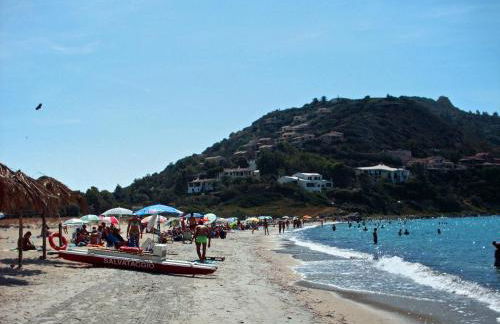 VILLA VITTORIA with LARGE PRIVATE HEATED SWIMMING POOL COMPLETE with HIDROMASSAGE FOR EXCLUSIVE USE , SEA and BEACH VIEW, 150 METERS FROM THE BEACH, POOL SURFACE 60 mq, POOL DEPTH 140 cm , FREE PARKING AND WIFI - Photo 45