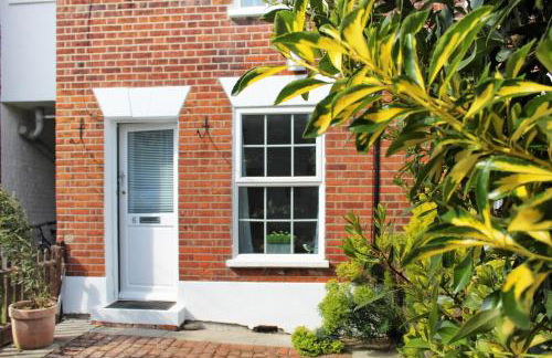 Cosy Cottage, Fireplace, Fenced Garden, Pets - Foto 16