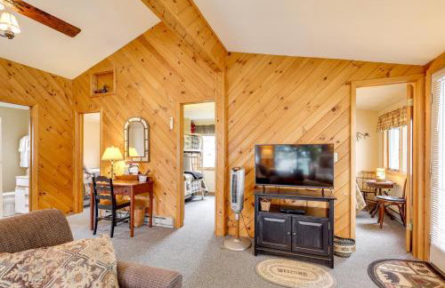 Waterfront Cottage on Lake George with 2 Docks! - Foto 5