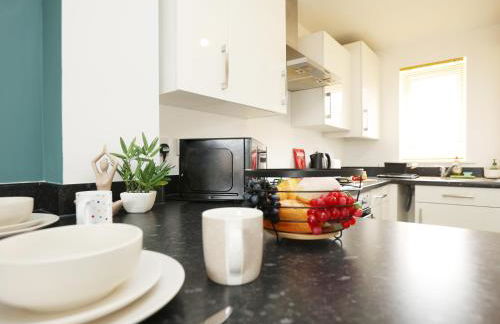 Homington House By N And N Stays, Perfect for Contractors and Workers, Private off road Parking for 2 vehicles, Fast Wifi - Foto 16