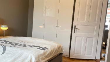 Altbaucharme Deluxe mit Balkon in zentraler Lage - Foto 4, wardrobe