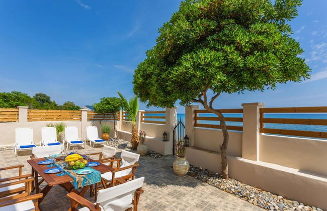 Villa Elizabeth - Seafront Modern Villa - Villa Elizabeth - Seafront Classic Villa - Foto 35