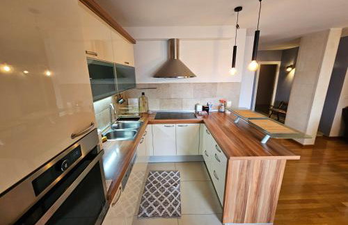 Beautiful Apartment, Beach by foot - Photo 62