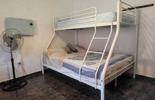 Casa Oasis Puertollano, una casa en un entorno rural en Puertollano, agradable, con Piscina en zona tranquila - Foto 50