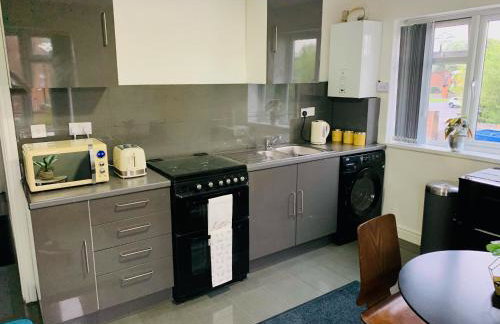 Modern & Cosy 2-Bed Apartment Near NEC, Airport & JLR! - Foto 12