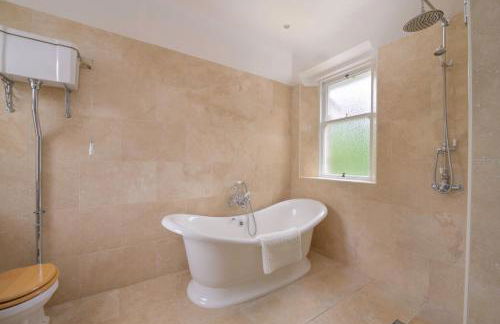 Haven Retreat Scotland - Large 4 Bed House with Woodland garden, Aboyne ,Royal Deeside - Photo 26