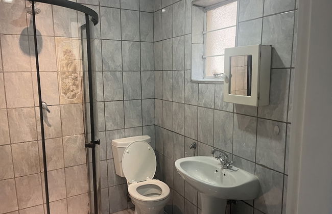 4th Road accommodation - Photo 19