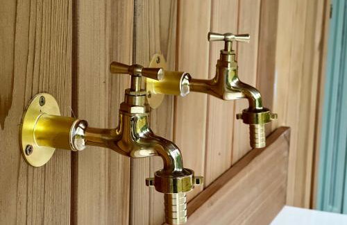 Peak District Romantic Retreat Outdoor Japanese Whirlpool bath - Photo 18