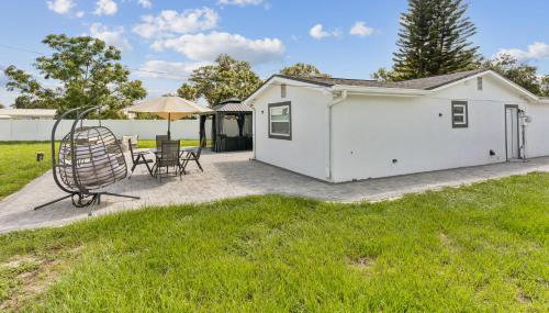 3Bd 2Ba House with Parking Laundry and Large Patio - Foto 4, Garden view