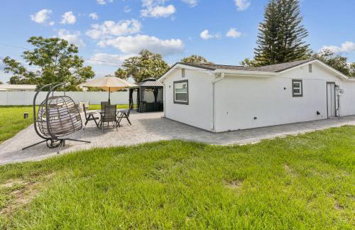 3Bd 2Ba House with Parking Laundry and Large Patio - Foto 4