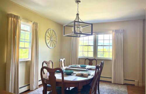 Pet-friendly Rustic Mtn Home PLUS Apt - Foto 3