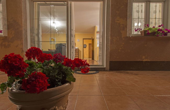 Adorable Holiday Home With Private Pool & Terrace With Barbecue - Foto 25