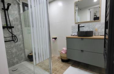 Cabanes en Loire, Gite & SPA en pleine nature - Foto 13